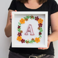 Obrazek – wianek z literą „A”