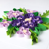 Kwiaty fioletowe – Quilling konturowy
