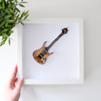 Obrazek z gitarą